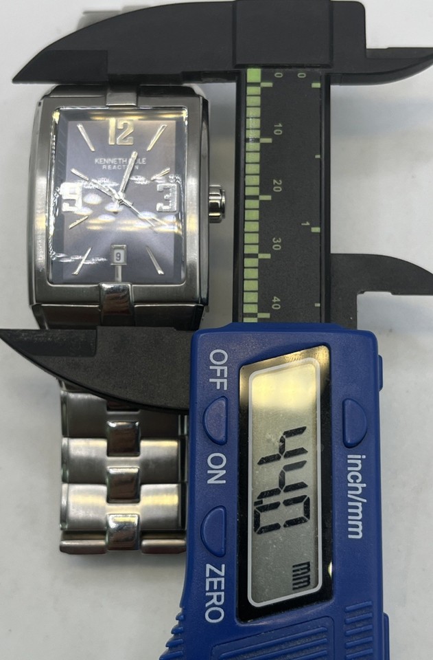 Mens Kenneth Cole Reaction Quartz Wristwatch Running Good Condition SB ...