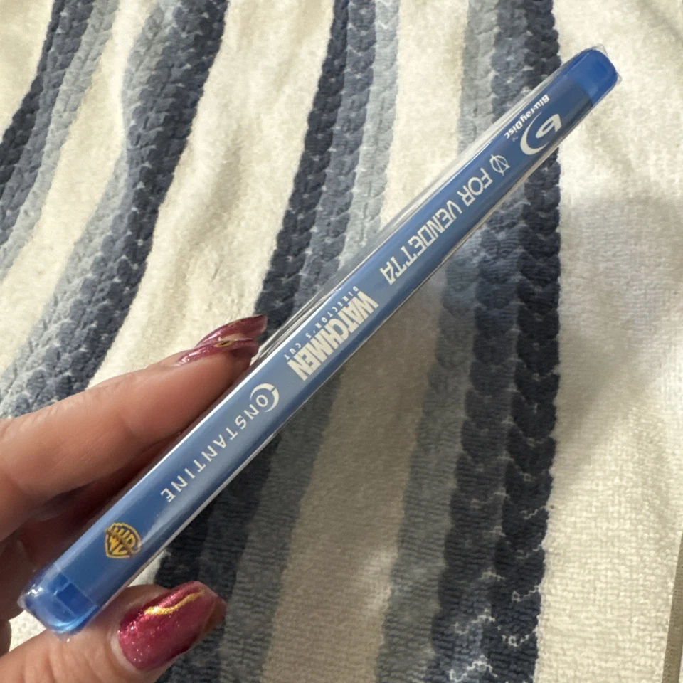 NEW** V for Vendetta / Watchmen / Constantine (Triple-Feature) [Blu-ray] - Image 2 of 4