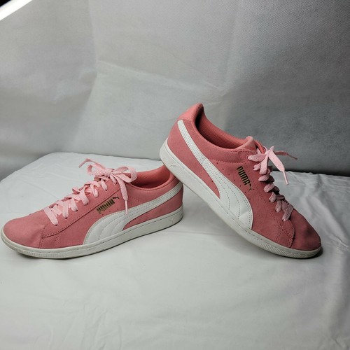 salmon color pumas