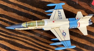 Hasegawa Northrop T-38A Talon F-5B 1/72 Scale Museum Built Desktop