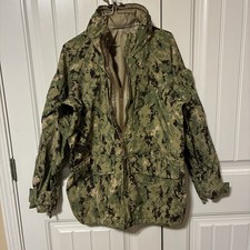 US Navy Working Uniform NWU Type III Parka, Small Regular AOR2 Goretex Hooded