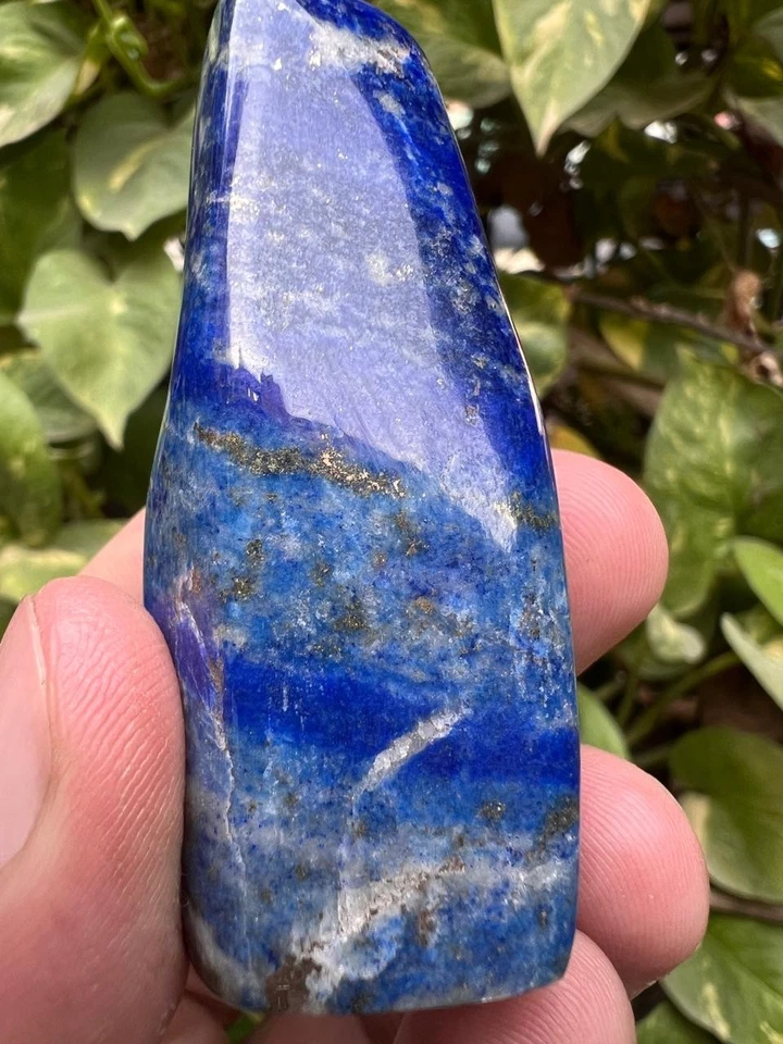 330 Carat Top  Amazing Blue Lapis Lazuli  Gemstone High Quality - Image 4 of 4