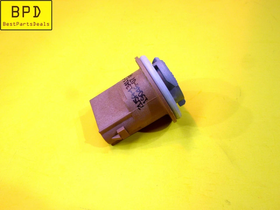 Enchufe de bombilla de estacionamiento genuino OEM delantero trasero 3 PIN OEM POLARIS 4011101 Foto 4 de 4