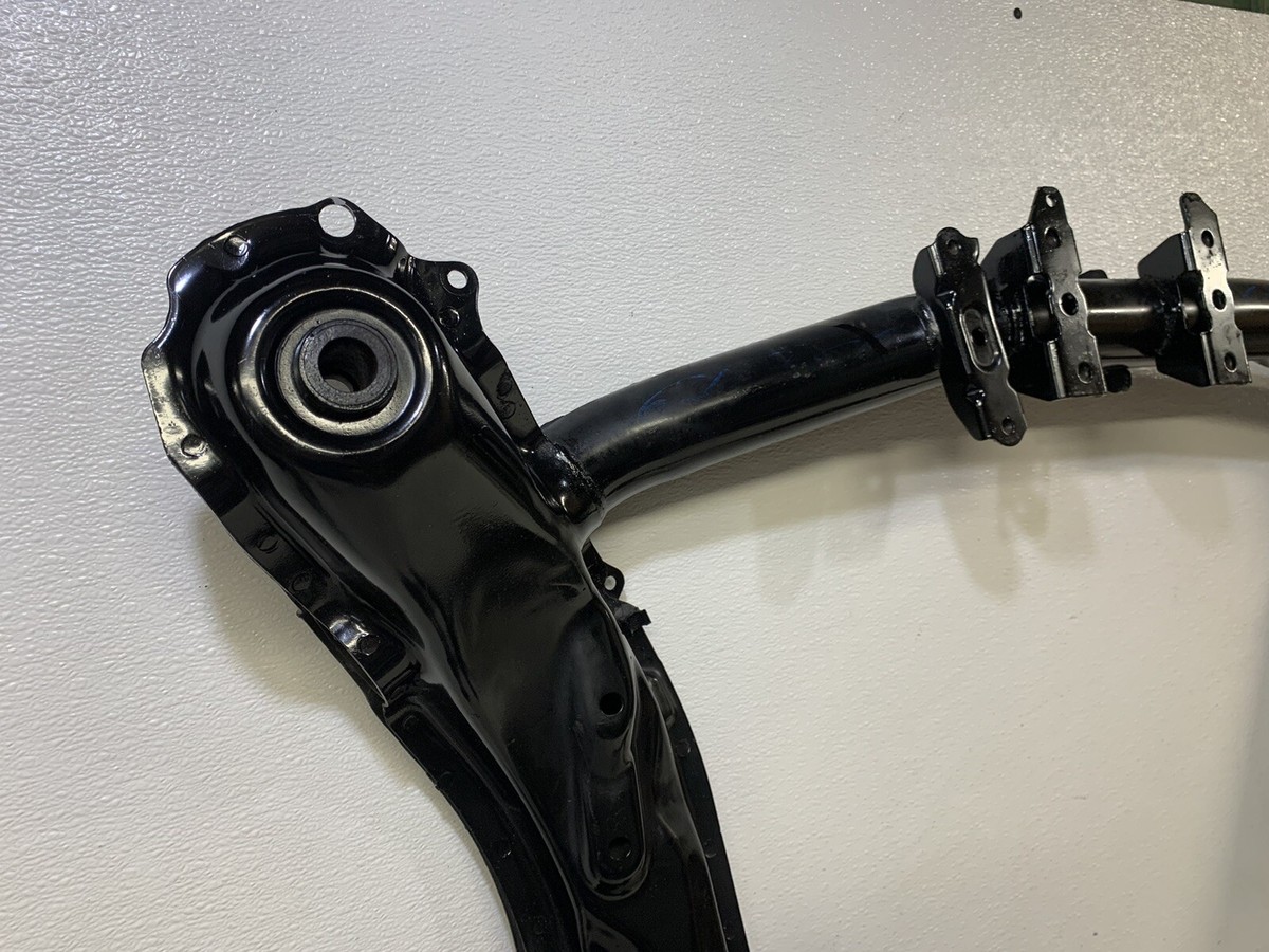 パーツ jesus 2005-2006 Honda Odyssey Front Crossmember Cradle Sub K Frame