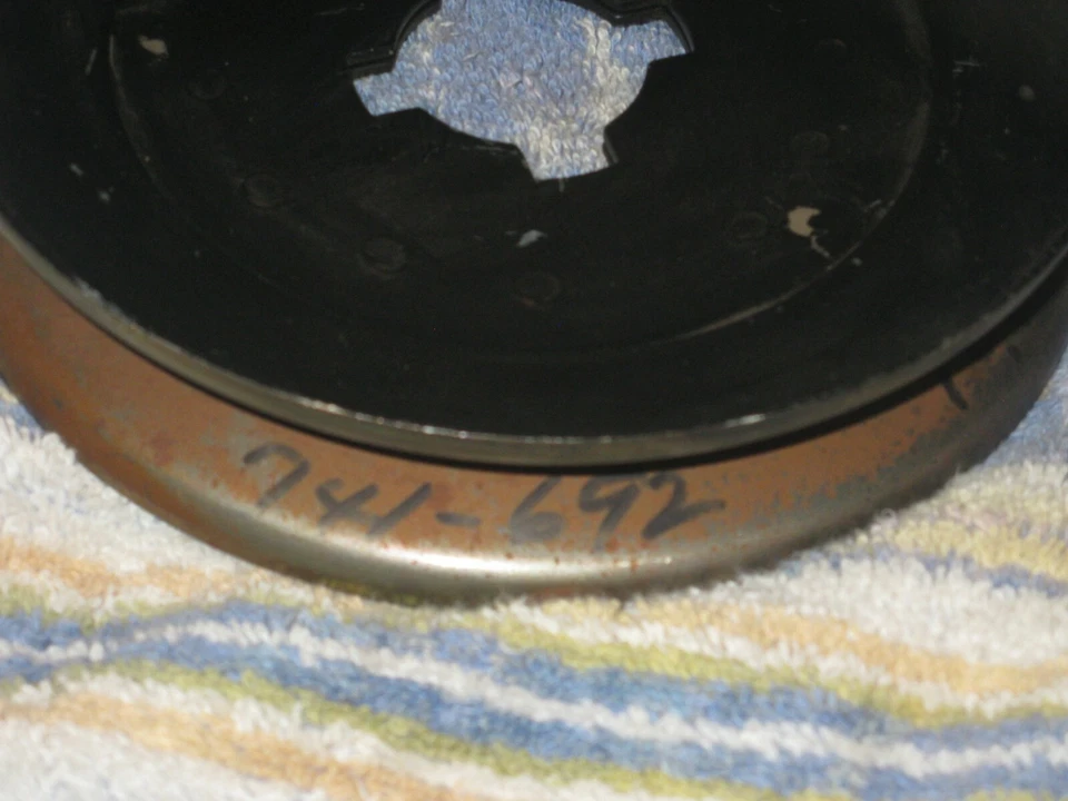 X85 LAWN BOY GILSON POLEA 741 - 692 741692 Foto 4 de 4