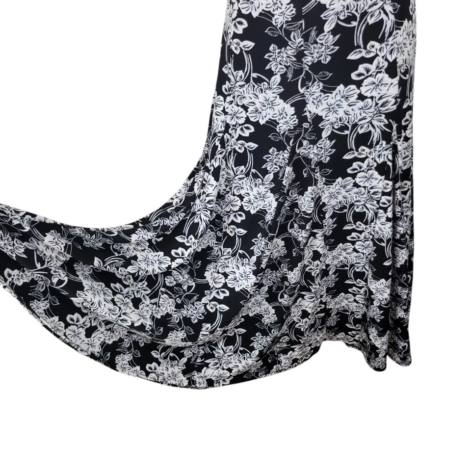 Falda Amana Larga Elástica Cintura Talla Mediana Acampanada Elastizada Romántica Floral Negra Foto 4 de 4