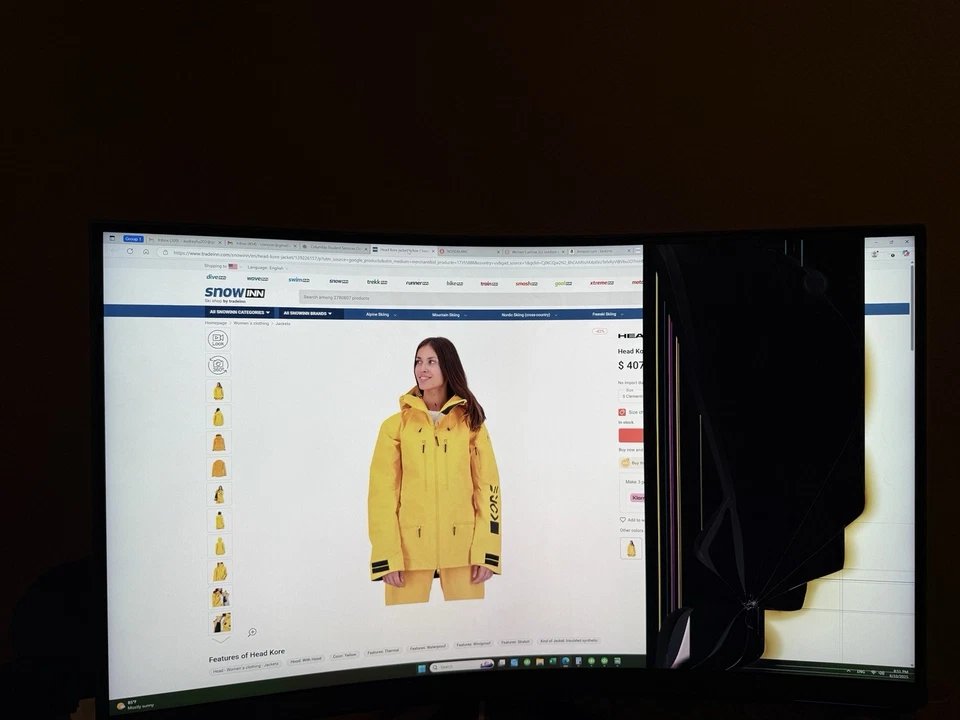 Samsung Oddesy Neo G8 OLED 240fps Fully Functional but with crack in middle - Image 3 of 4