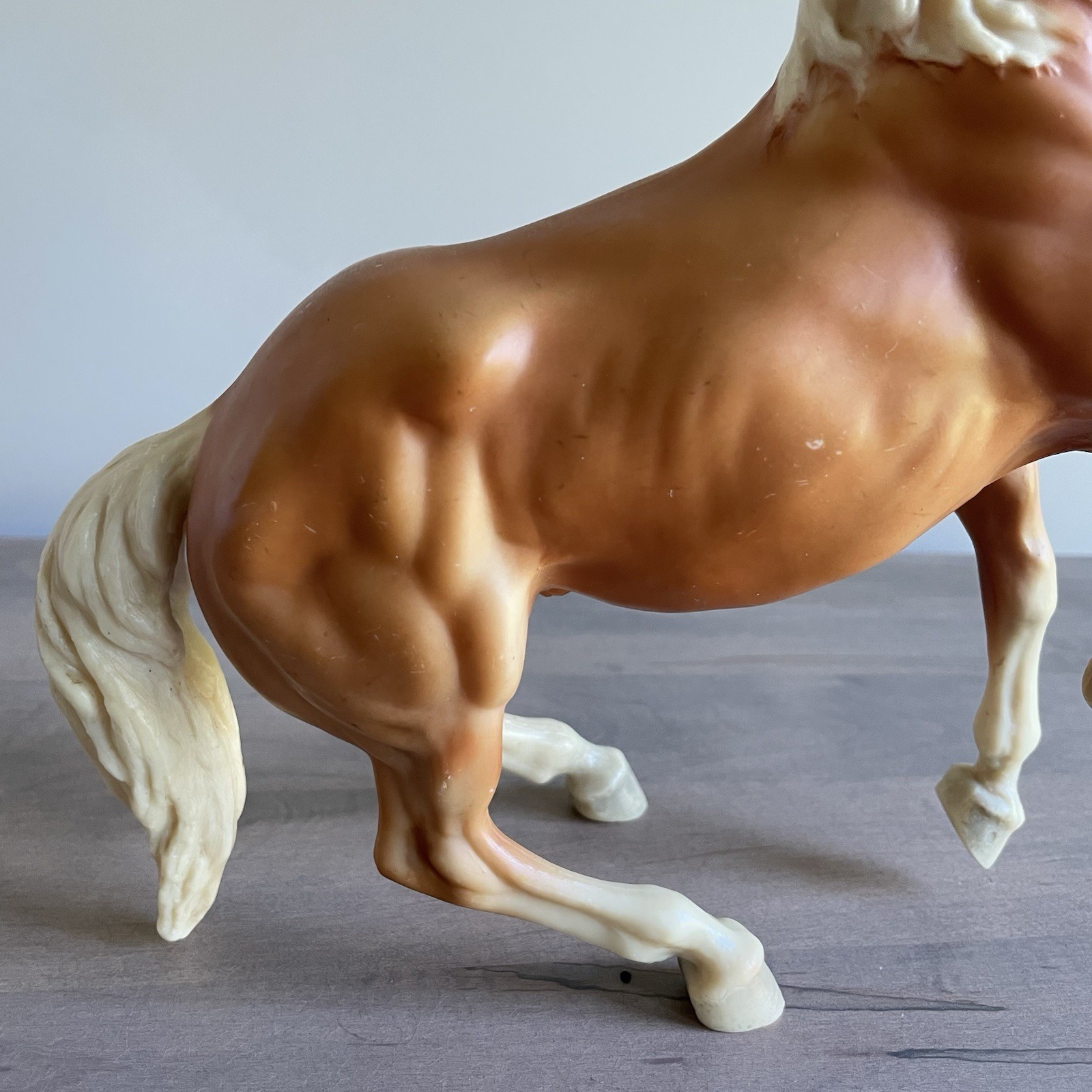Breyer Horse Semi Rearing American Mustang #118 Traditional Model SHRINKY? *Read