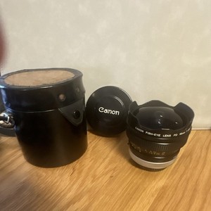 Canon FD 15mm f/2.8 S.S.C. Fisheye Lens with Original Case & Cap - Rare
