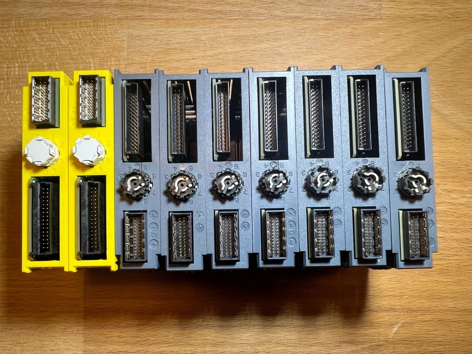 Siemens Simatic S7 Baugruppen - ET200SP, Sitop, Scalance - Bild 2 von 4