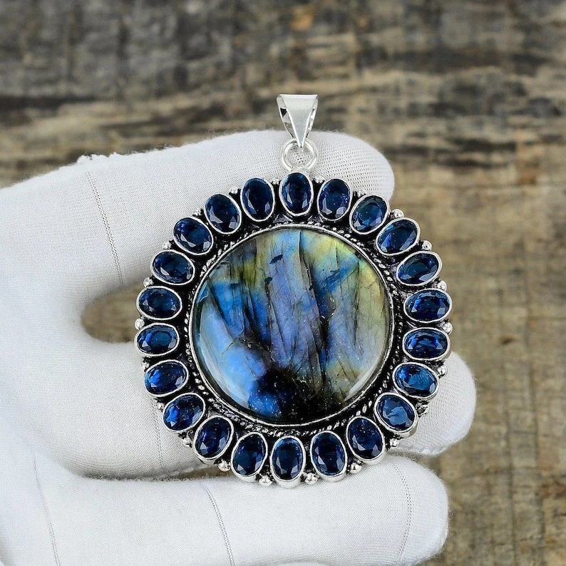 Colgante de joyería de plata de ley 925 hecho a mano con piedras preciosas de labradorita y tanzanita Foto 4 de 4