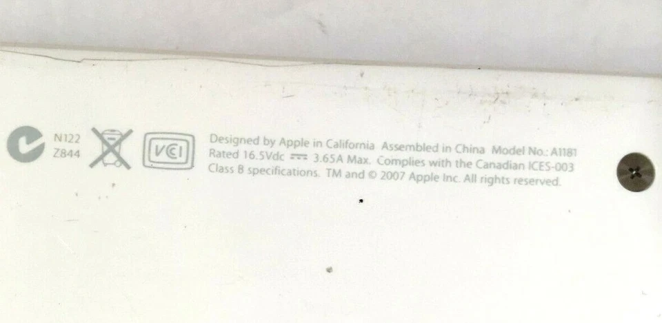 Apple Laptop 2007 Model A1181 FOR PARTS - Image 4 of 4