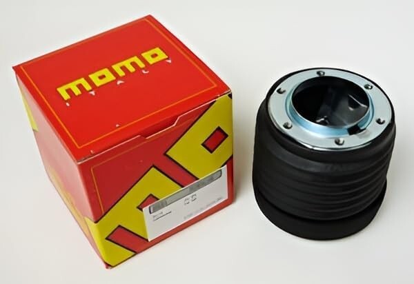 (172)ｍｏｍｏ MOMO Racing Prototipo Steering Wheel for Z31 | 1984-1989