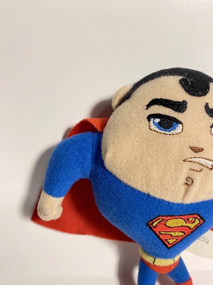 Juguete de peluche Superman de 6" JAKKS Pacific DC Comics Super Hero 2013 Foto 2 de 4