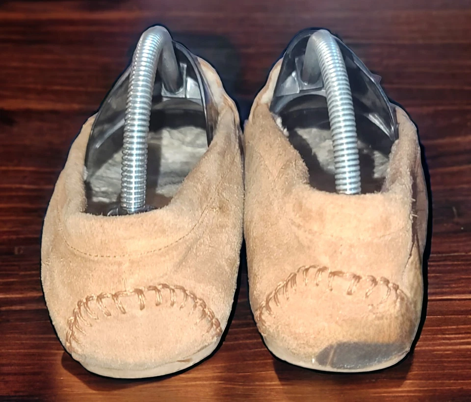 Zapatos Zapatilla Minnetonka Para Mujer Cuero Gamuza Tostado Sin usar, en caja, Borla Talla EE. UU. 8 Foto 4 de 4