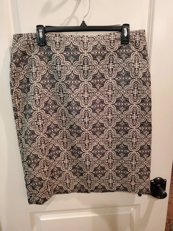 Talbots Wool Cotton Blend Black Tan Patterned Pencil Skirt -- Size 14