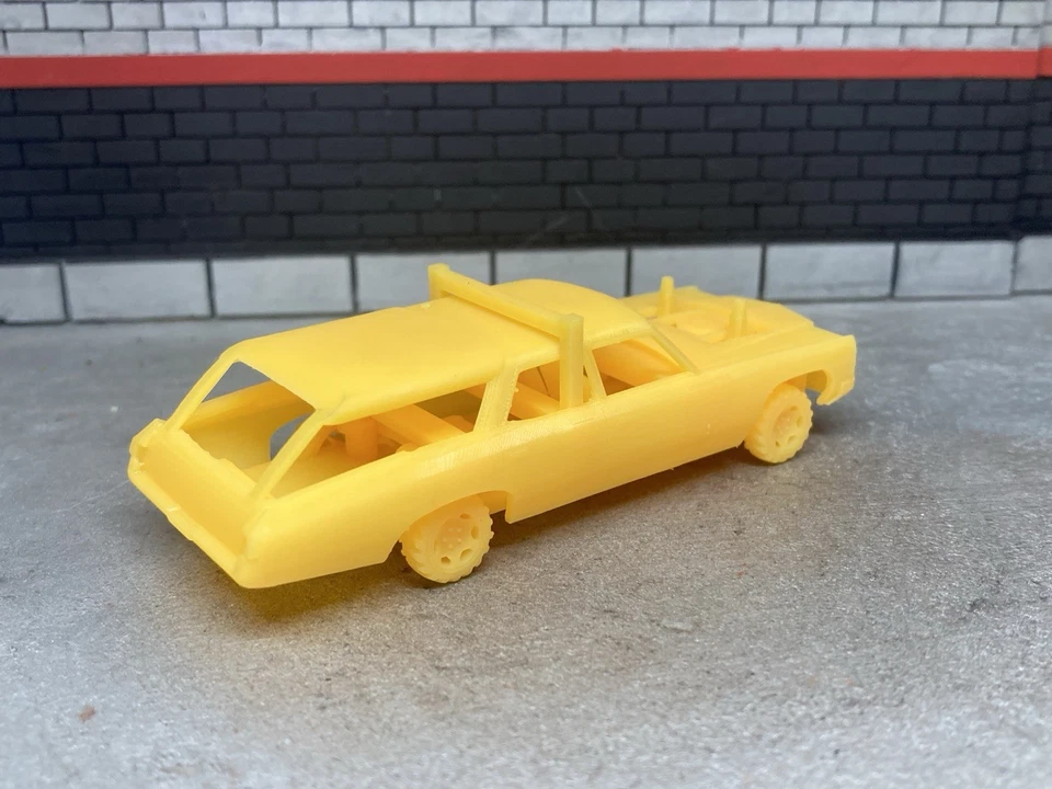 1/64 3D Printed Chevy Caprice Wagon Demolition Derby Car For Diecast Diorama - Image 3 of 4