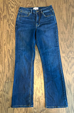 Wrangler Women  s Blue Medium Wash Denim Straight Jeans Mid Rise 5-Pocket 8/29