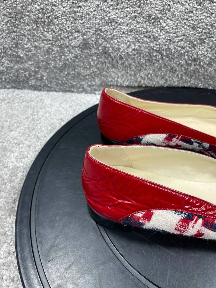 Bailarina Chanel Flats para mujer talla 38 UE 7,5 EE. UU. roja blanca charol puntera Foto 3 de 4