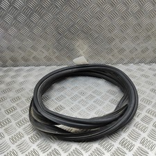 MERCEDES-BENZ C W204 Heckklappen-Gummidichtung A2047500198 3.0 Diesel 195 kW 325 MERCEDES-BENZ C W204 Heckklappen-Gummidichtung A2047500198 3.0 Diesel 195 kW 325