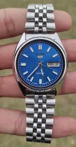 Vintage Seiko 5 Automatic 7009 Blue Dial Day-Date Men's wristwatch