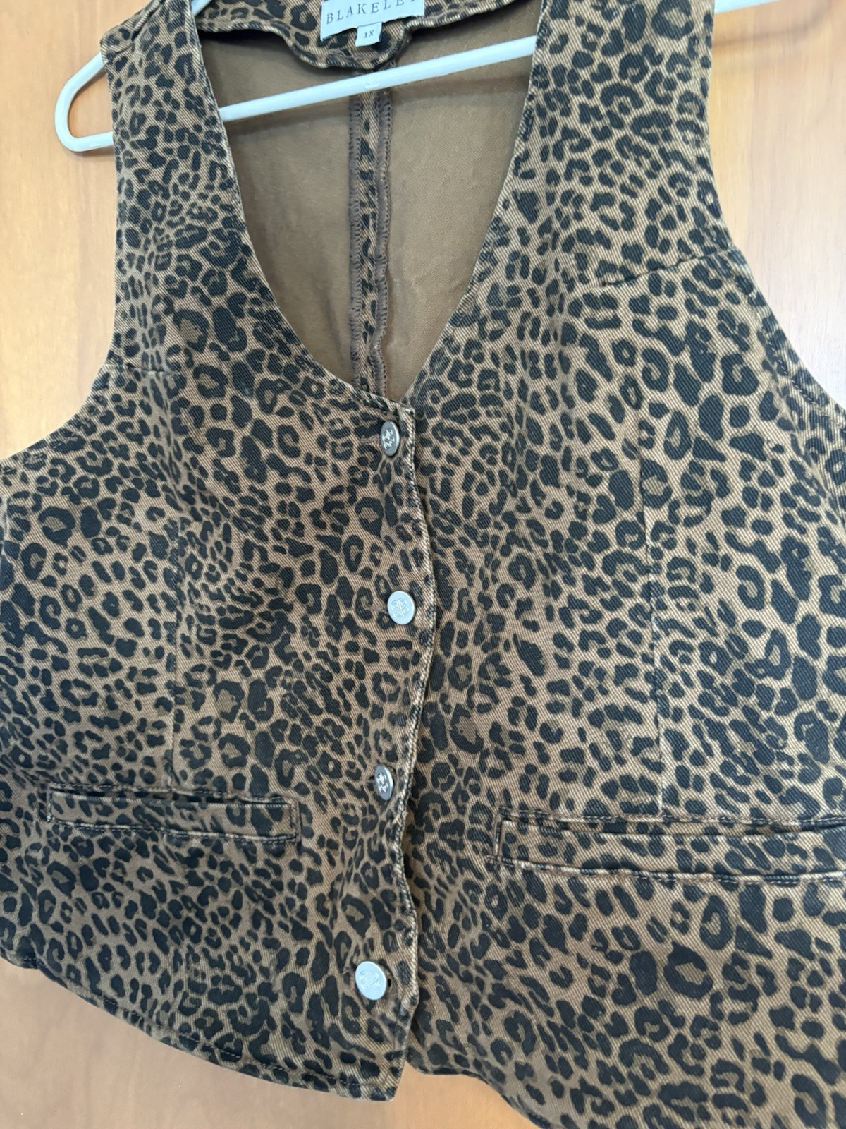 Blakeley Leopard Print Button Front Sleeveless Ve… - image 2