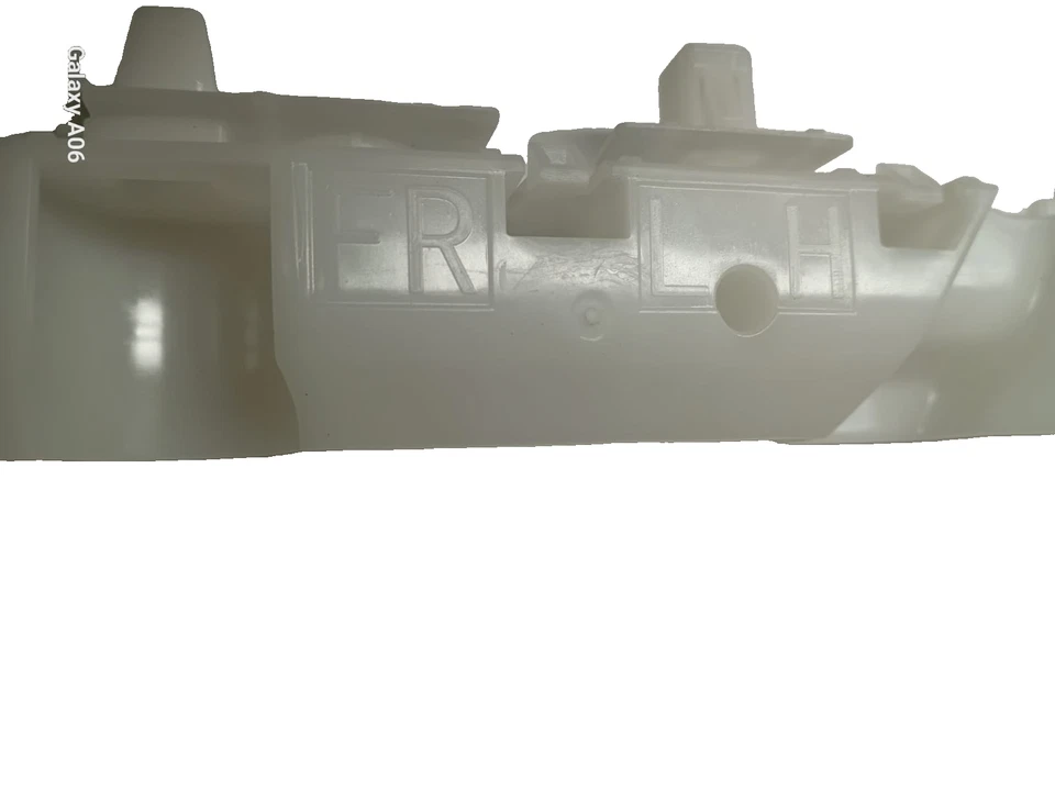 Soporte de parachoques delantero izquierdo Nissan NV200 62225-BJ00A genuino OEM Foto 2 de 4