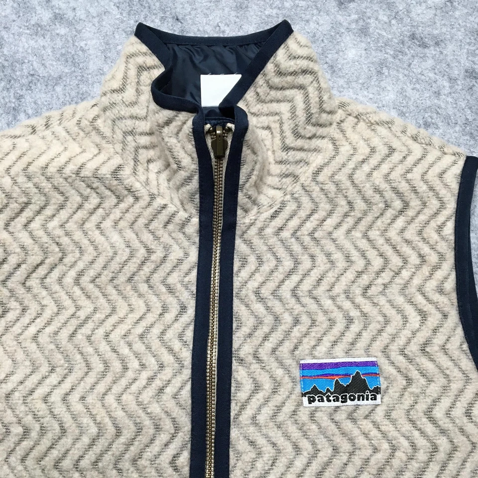 Patagonia Vest Mens Medium Blue Tan Reversible Wool Fleece Nylon STY26390 FA18 - Image 2 of 4