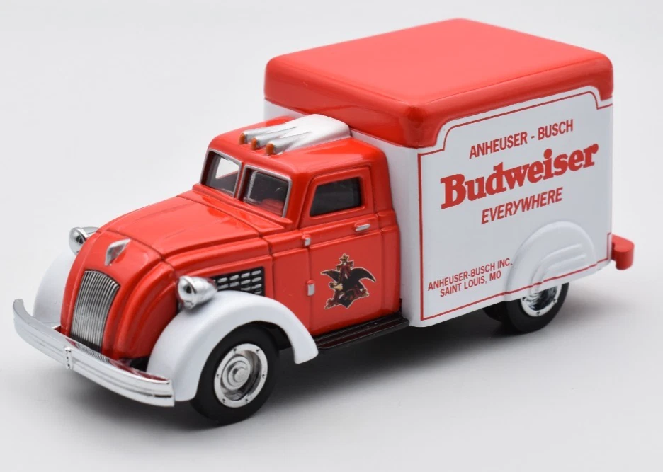 Matchbox Collectibles Yesteryear 1937 Dodge Airflow The Budweiser. YVT02/M - Image 3 of 4