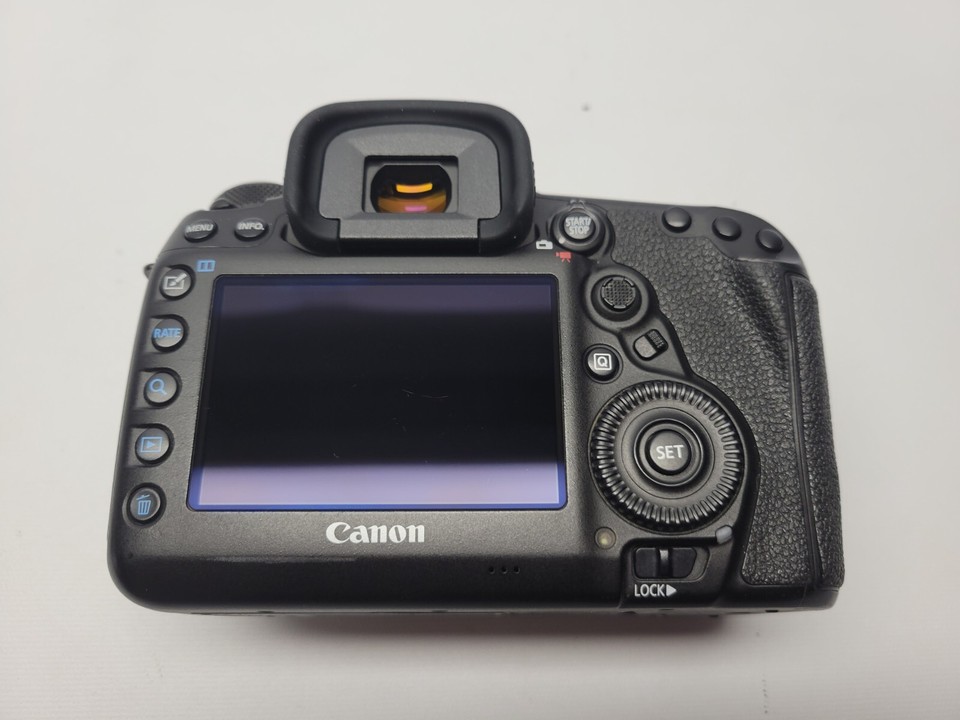 Canon EOS 5D MARK IV 30.4 MP Digital SLR CameraBlack Mark 4 Body Only