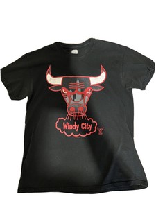 Windy City Bulls T Shirt (Medium) | eBay