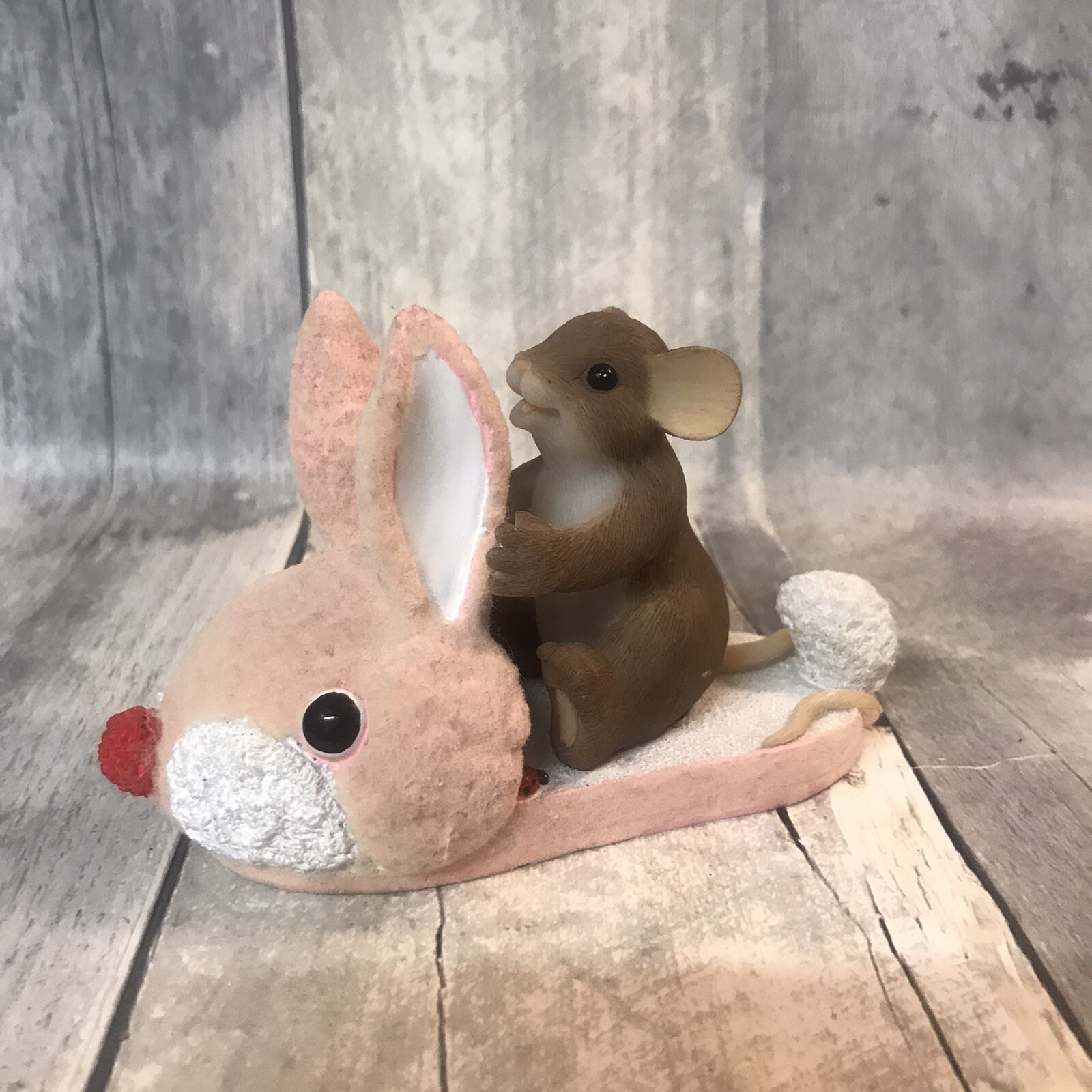 SAOLA Charming Tails Your’e One Hoppy Little Sole Coniglietto Ciabatta Topo Enesco 4025759