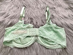 Victoria's Secret Dream Angels Green Shimmer Unlined Bra Thong Panty Set