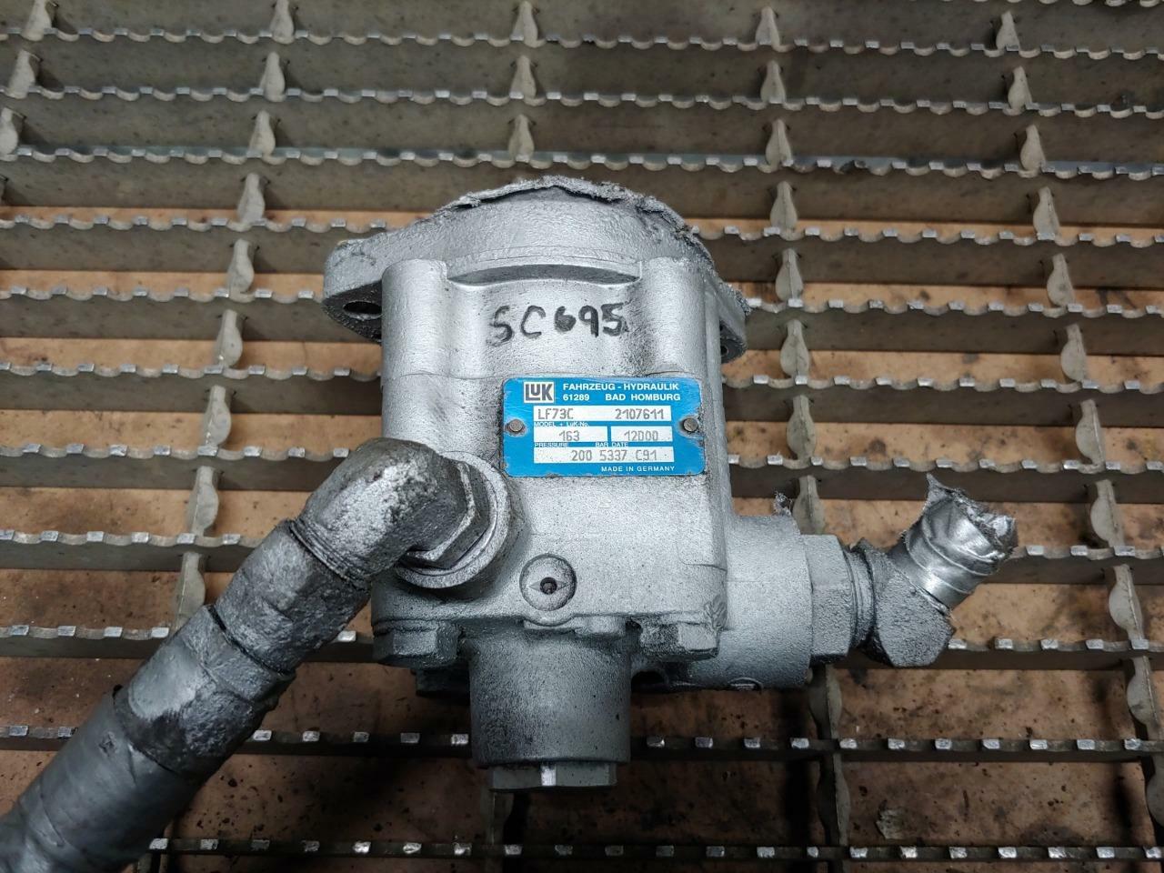 DT466E LUK Hydraulic Power Steering Pump LF73C Part 2005337C91 2107611