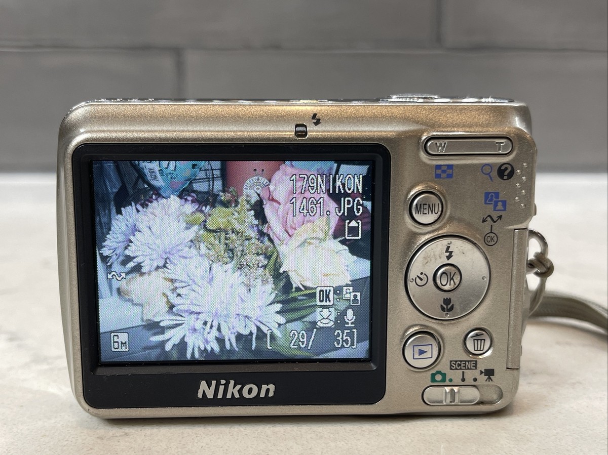 ★良品★ Nikon COOLPIX L6 シルバー 単三電池 Nikon COOLPIX L6 6.0MP Silver Digital Camera w SD Card