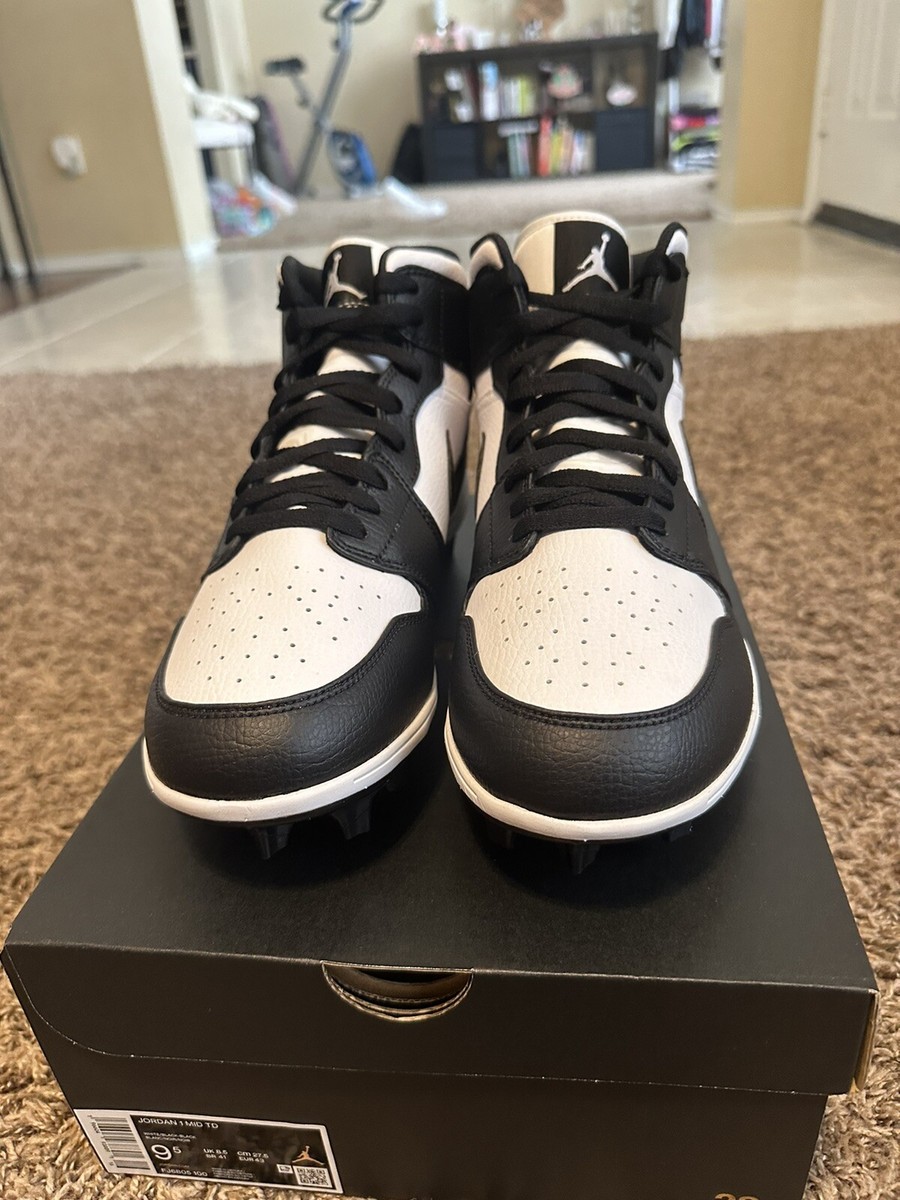 Jordan 1 Alpha Menace TD Mid Football Cleat Panda - FJ6805-100