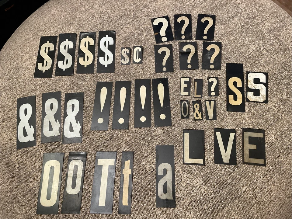 "Lote de 35 letreros de acero de mediados de siglo vintage de 2"" a 4"" letras de carpa deslizables" Foto 3 de 4