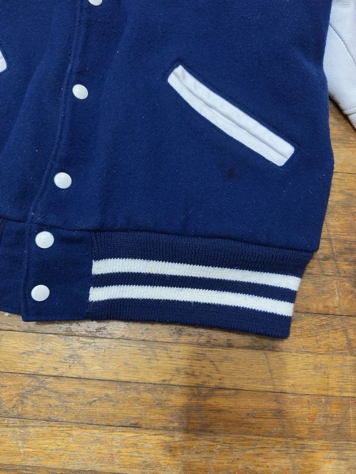 Chaqueta universitaria Jostens Letterman 2020 de lana y cuero sintético mediana Interestatal 35 Foto 2 de 4