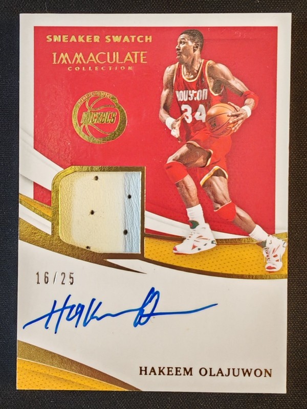 2020-21 Panini Immaculate Hakeem Olajuwon Game-Worn Sneaker Swatch Autograph /25