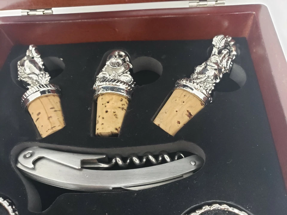 Wine Accessory Kit Legacy by Picnic Time Wood Faux Finish Carry/Storage Case - Image 3 of 4