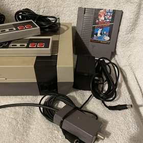 Complete Nintendo Original  Console - Mario Duck Hunt Cartridge- No NES Gun