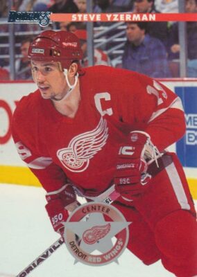 1996-97 Donruss #171 STEVE YZERMAN - Detroit Red Wings