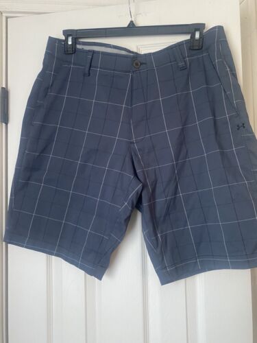 Under Armour Mens size 36 Golf Nylon Stretch Blue Plaid Logo Grip Waist Shorts - Picture 1 of 3