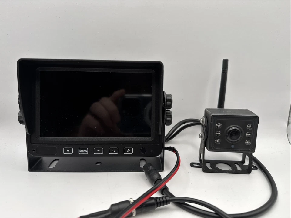 leekooluu LK4 HD 1080P Wireless RV Backup Camera System 5” Screen - Image 2 of 4