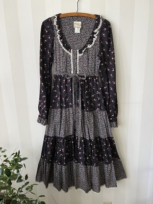 Vintage 1970's Gunne Sax Black Floral Lace Prairie Dress Size 7 | eBay Vintage 1970's Gunne Sax Black Floral Lace Prairie Dress Size 7 | eBay