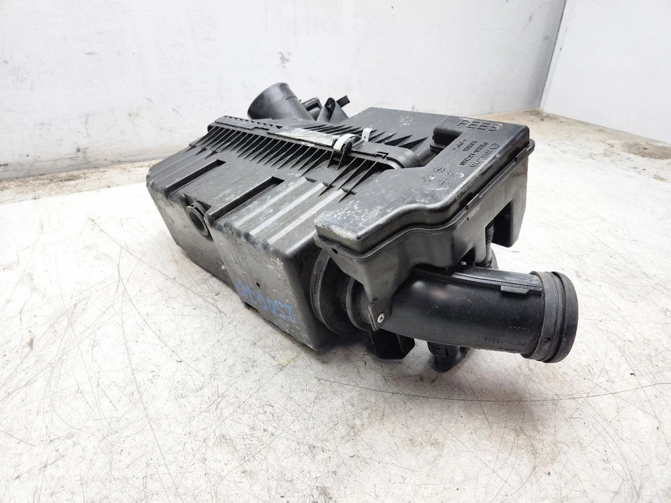 Коробка воздухозаборника воздухоочистителя 2016 2018-2019 Mazda Miata MX-5 OEM P51N133AY - Изображение 2 из 4