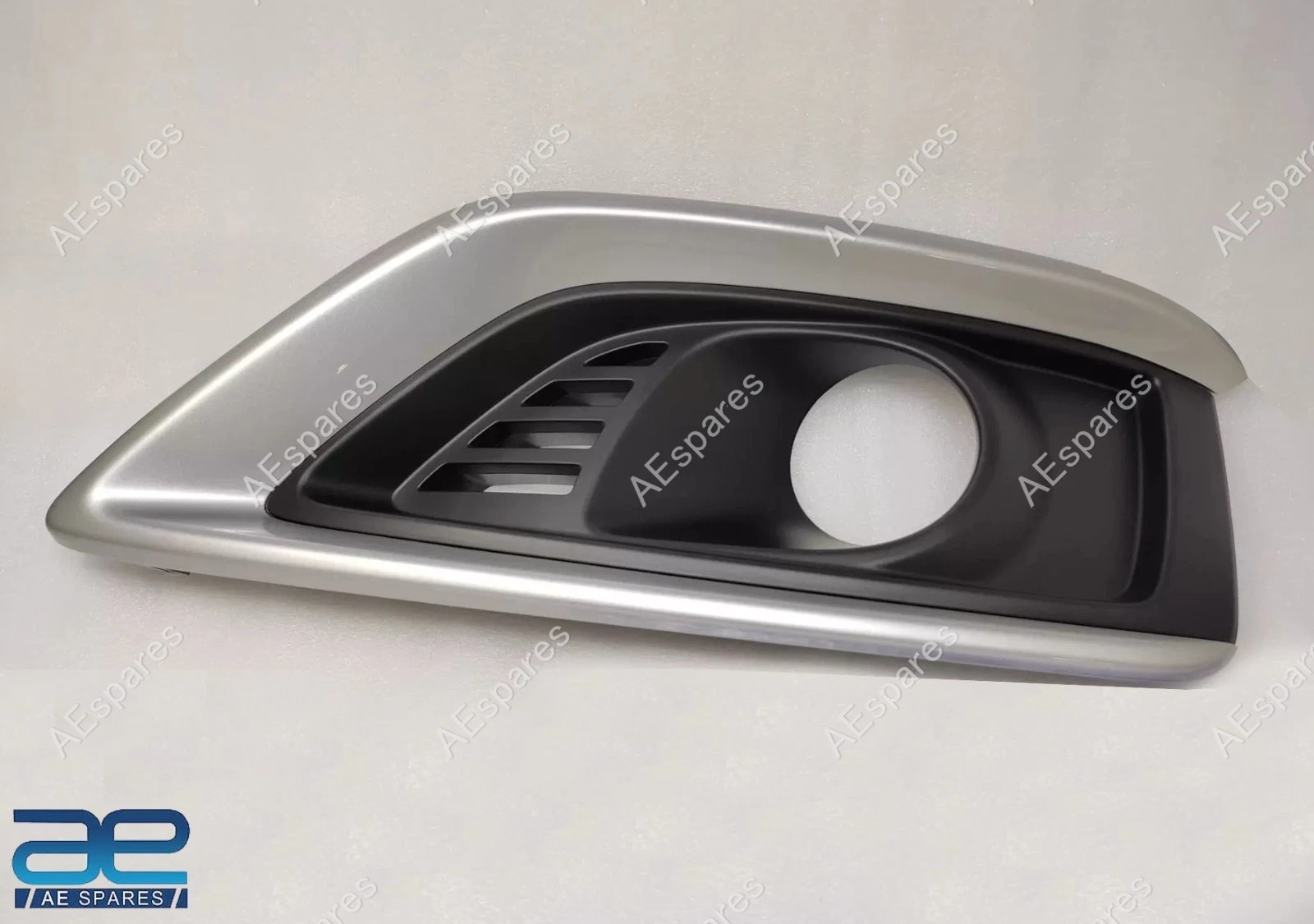 Front Fog Lamp Bezel Cover RH For Suzuki Ciaz 2018-2020 71750M82R10-BMB