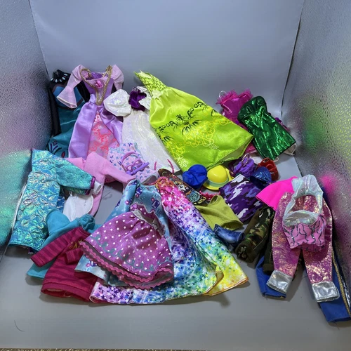 ❤ BD126 Vintage / Modern Barbie and friends clothes shoes accessories 39 items
