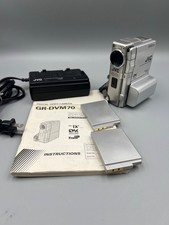 JVC GR-DVM70 Cybercam Mini DV 200x Digital Zoom Camcorder, Working.