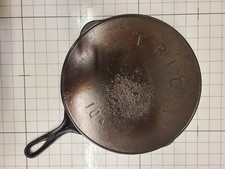 Antique 1880s  Pre-GRISWOLD Cast Iron Skillet...